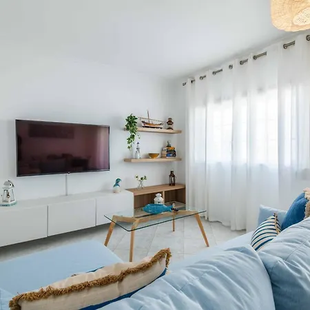 דירה Flat With Ac, Wifi, Netflix, Balcony - 3 Min From The Beach Armação de Pêra